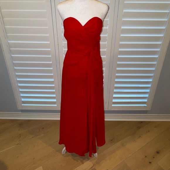 Faviana Dresses & Skirts - Faviana red long formal sweetheart gown ruched with cape train size 4